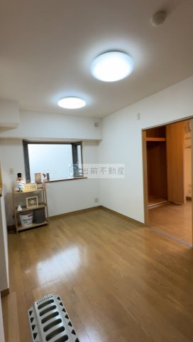 文京区本郷１丁目の賃貸マンションの居間・リビング