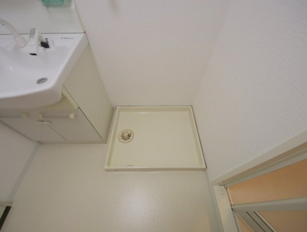 生駒市東松ケ丘の賃貸マンションの独立洗面台