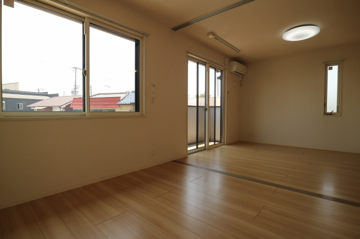 シャトン　A棟の居間・リビング
