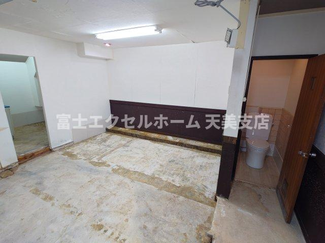  シャンクレール御陵前の居間・リビング