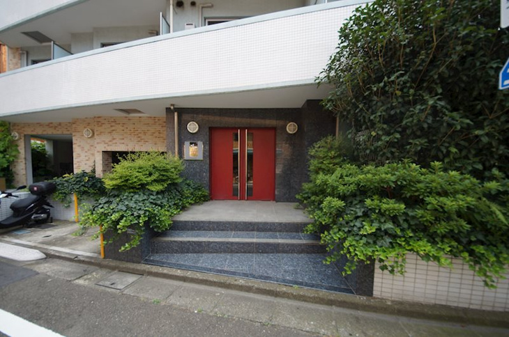 【エントランス】エスコートノヴェル代々木公園 