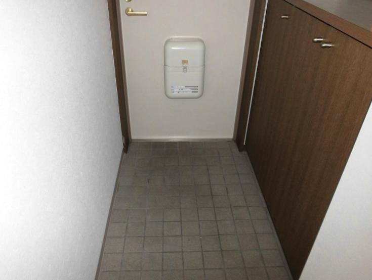 レヂオンス巣鴨の玄関