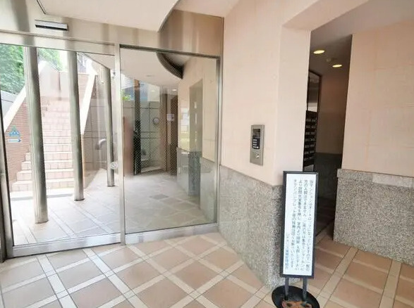 レヂオンス巣鴨のロビー