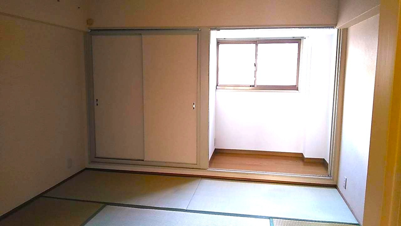 神戸市東灘区本山中町１丁目の賃貸マンションの居間・リビング