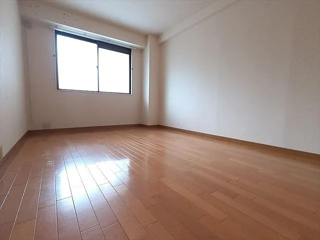 サカエハイツ六甲の居間・リビング