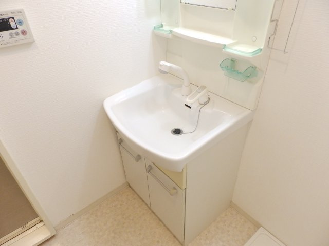 サカエハイツ六甲の洗面所
