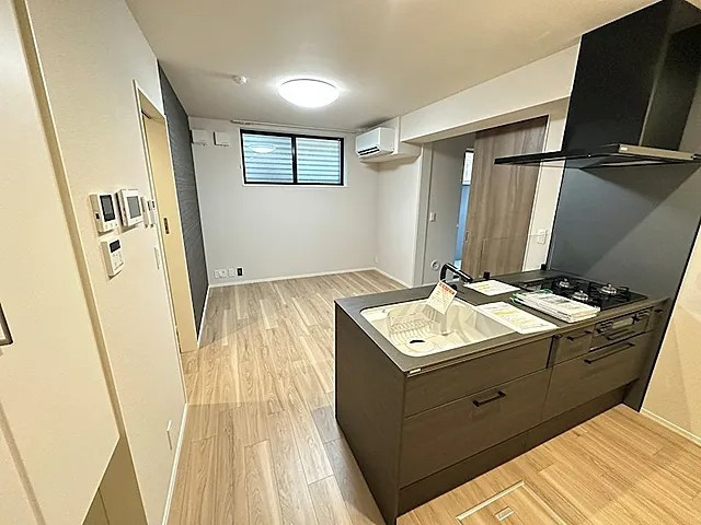 西宮市甲子園浦風町の賃貸マンションの居間・リビング