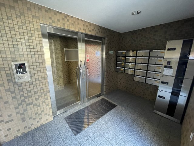 エリム摩耶のエントランス