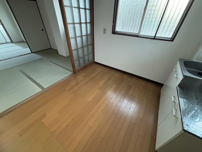 神戸市中央区宮本通６丁目の賃貸マンションの居間・リビング