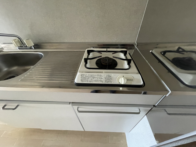 芦屋市大原町のアパートのキッチン