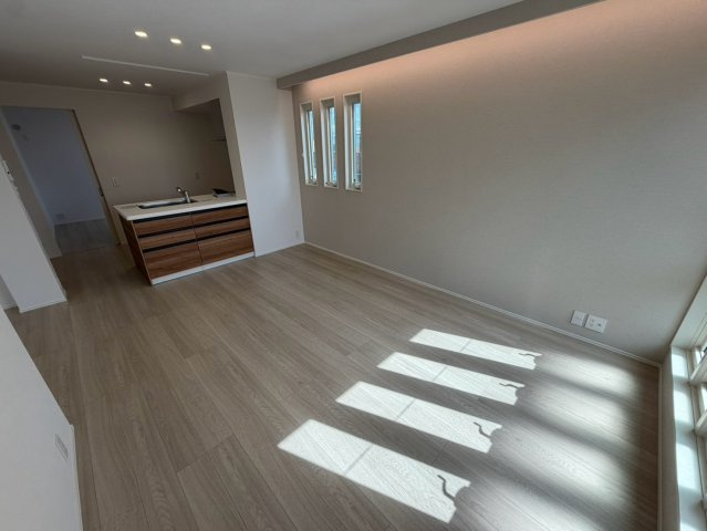芦屋市東芦屋町のアパートの居間・リビング