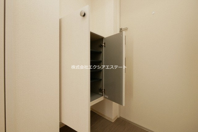 セオリー天王寺南ＤＯＯＲの玄関