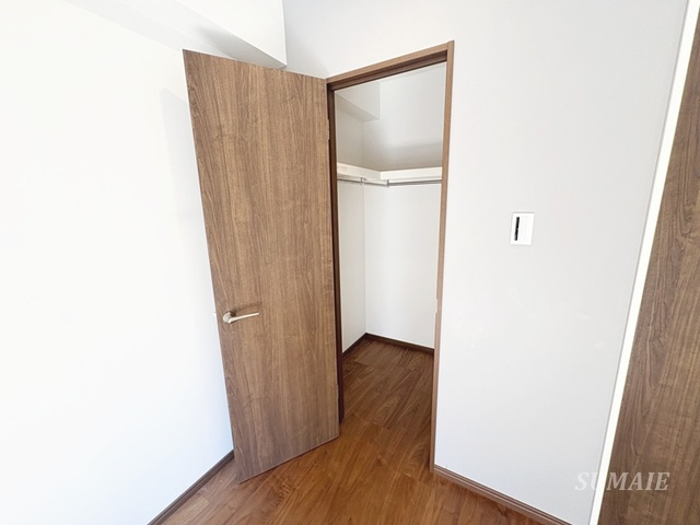 ＲＯＯＭサンセットタウンの収納|洋室には大きなクローゼットがついています☆