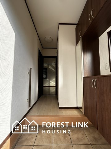 藤井寺市国府2丁目戸建の玄関