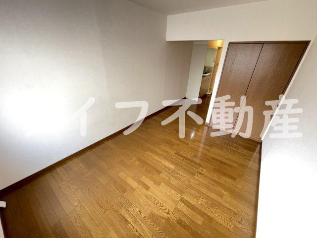 エステートピアナカタC棟の内装|内装は落ち着いています
