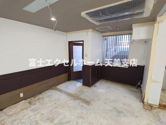  シャンクレール御陵前のその他