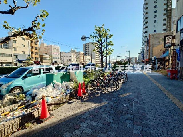  シャンクレール御陵前の周辺