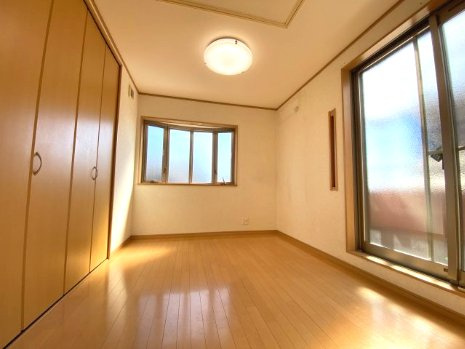 豊中市走井一丁目戸建の洋室