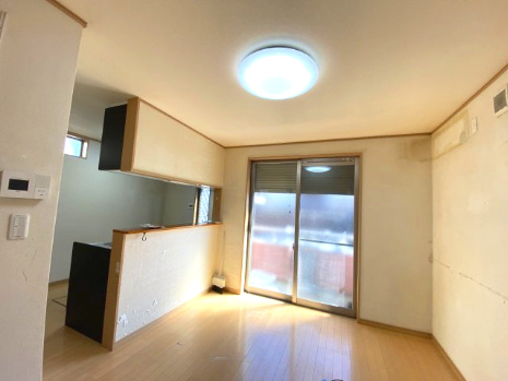 豊中市走井一丁目戸建の居間・リビング