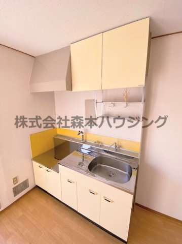 【キッチン】 | 　東口ハイツ | きれいなキッチンです
