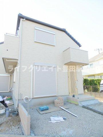万願寺1丁目テラスハウスの外観