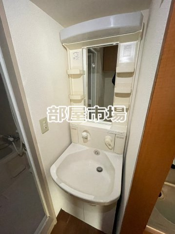 GRAND JOURの洗面所