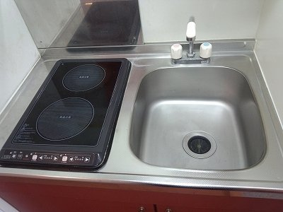 【キッチン】 | レオパレス三ッ家 | コンパクトなキッチンで掃除もラクラク