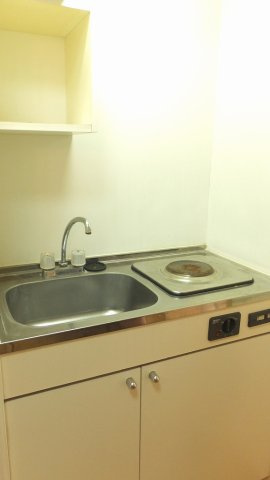 【キッチン】 | レオパレス陽光邸 | 1口の電気コンロ