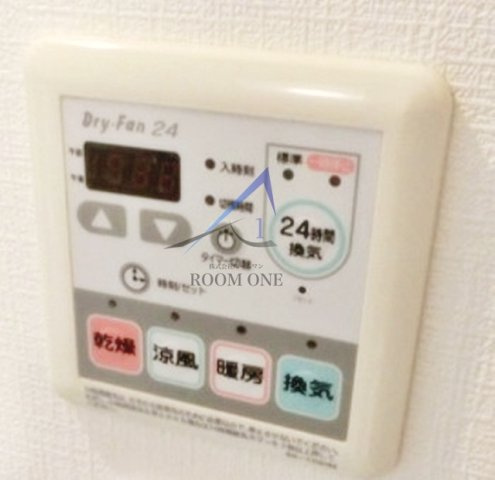 ザ・プレミアムスイート高田馬場の設備|浴室乾燥機です。