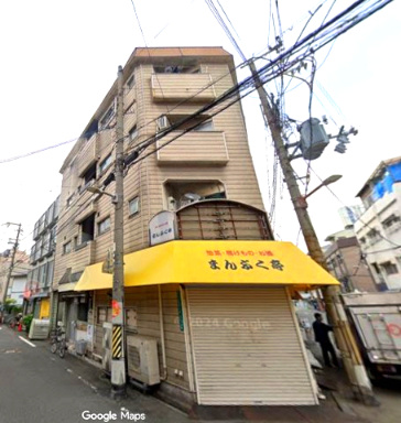 山栄マンションの外観