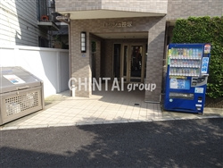 ロッシュ笹塚のエントランス