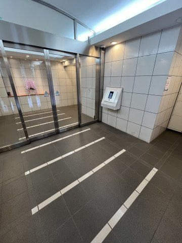 クリオ文京小石川のエントランス