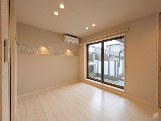 CROIRE住吉の居間・リビング