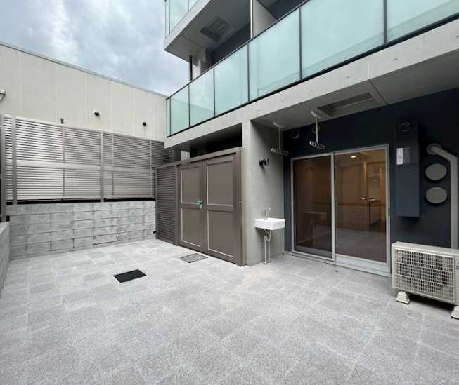 AELL横浜吉野町の庭