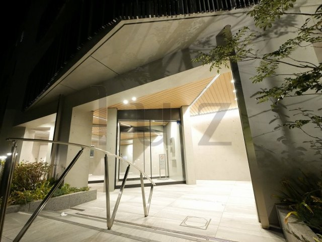 AELL横浜吉野町のエントランス