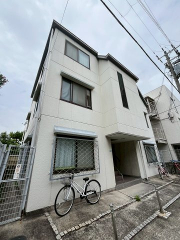 マンションシナーラの外観