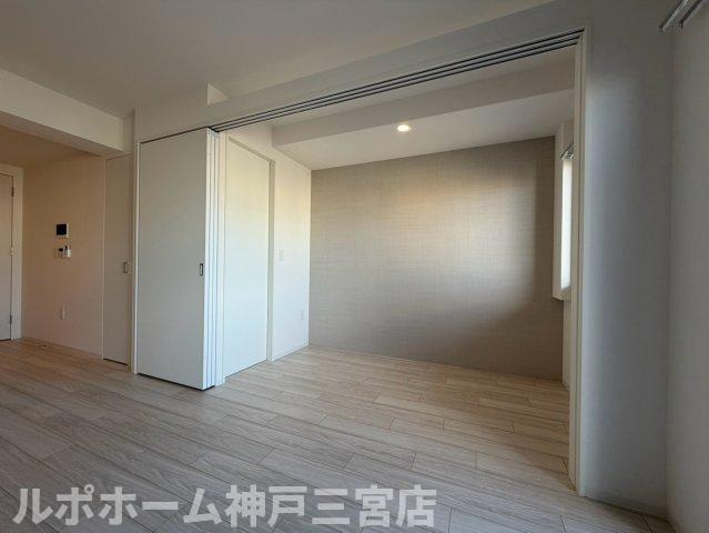 セレニテ西元町アリエの内装