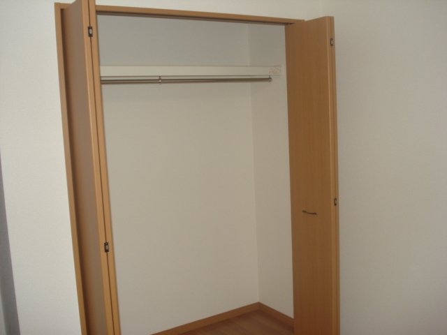 サンピア幸の収納|クローゼット（イメージ）