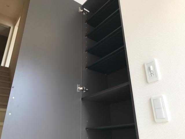 ルミエール・ユノの収納|下駄箱