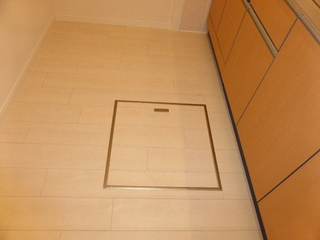 レジデンス郷西の収納|床下収納