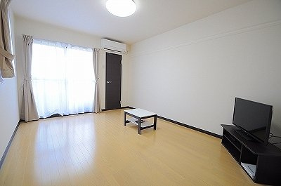 レオネクスト里の居間・リビング|完成前のイメージとなります。実物と異なる場合があります。