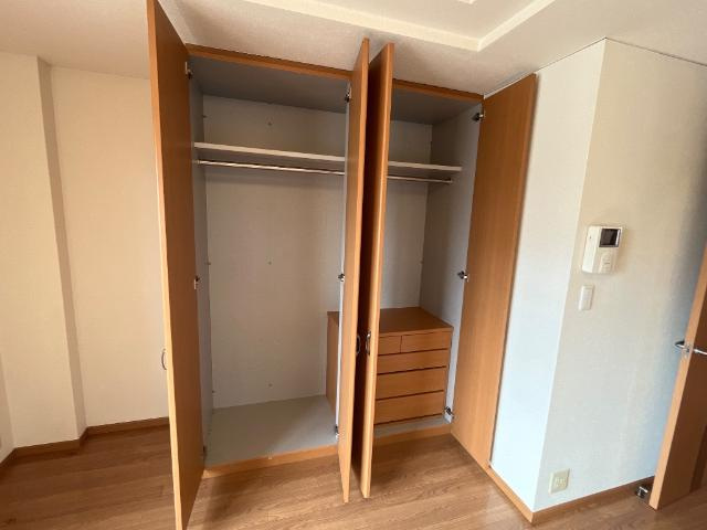 シャンドフルールの収納|クローゼット