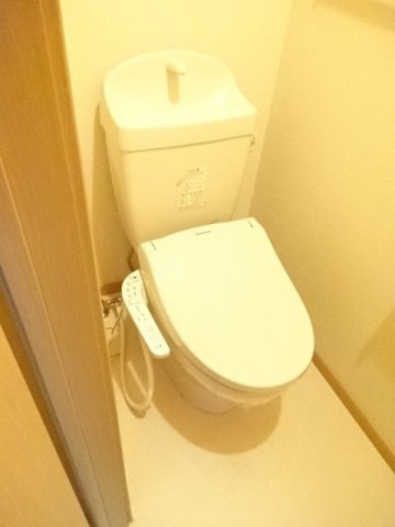 ロメオ　エステートⅡのトイレ|落ち着いたトイレです