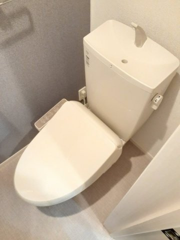 チェリーブロッサムの洗面所|ゆったりとスペースのある洗面所
