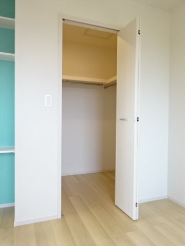 アベニールカルミアの収納|小物を収納するのに便利です