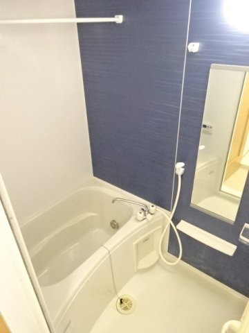 エトワール　Ｃの浴室|コンパクトで使いやすいお風呂です