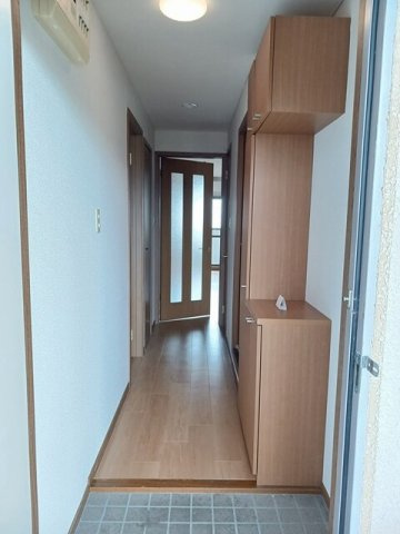 パルテールＢの玄関|ゆったりとした玄関です