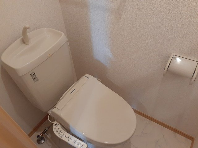 メゾンド・プラシード　Ｂのトイレ|ゆったりとした空間のトイレです