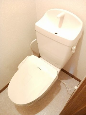 スウィート　オーシャンＣのトイレ|落ち着いた色調のトイレです