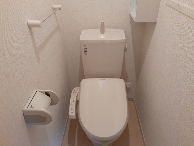 サザン・ヒルのトイレ|ゆったりとした空間のトイレです